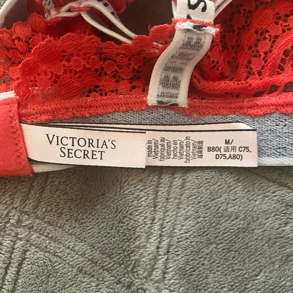 red bralette from Victoria’s Secret - Picture 3 of 3